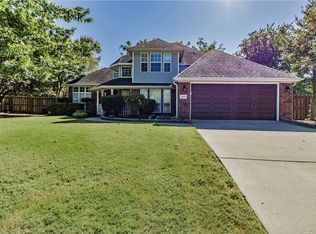 2383 Surrey Ln, Springdale, AR 72762