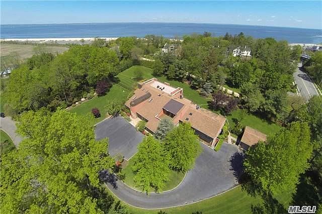 1st image of 2 Watersedge Ct