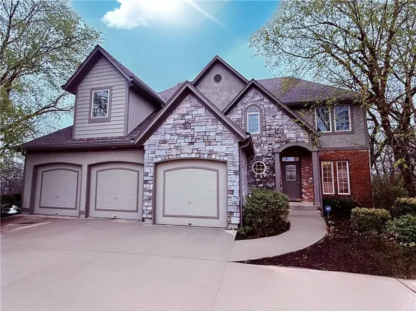 521 Minter Rd, Grain Valley, MO 64029