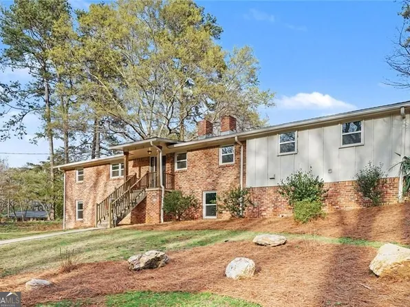 2549 Oak Ave, Tucker, GA 30084