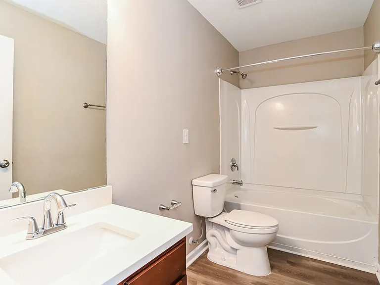1016 Yellow Bee Rd — Photo 15