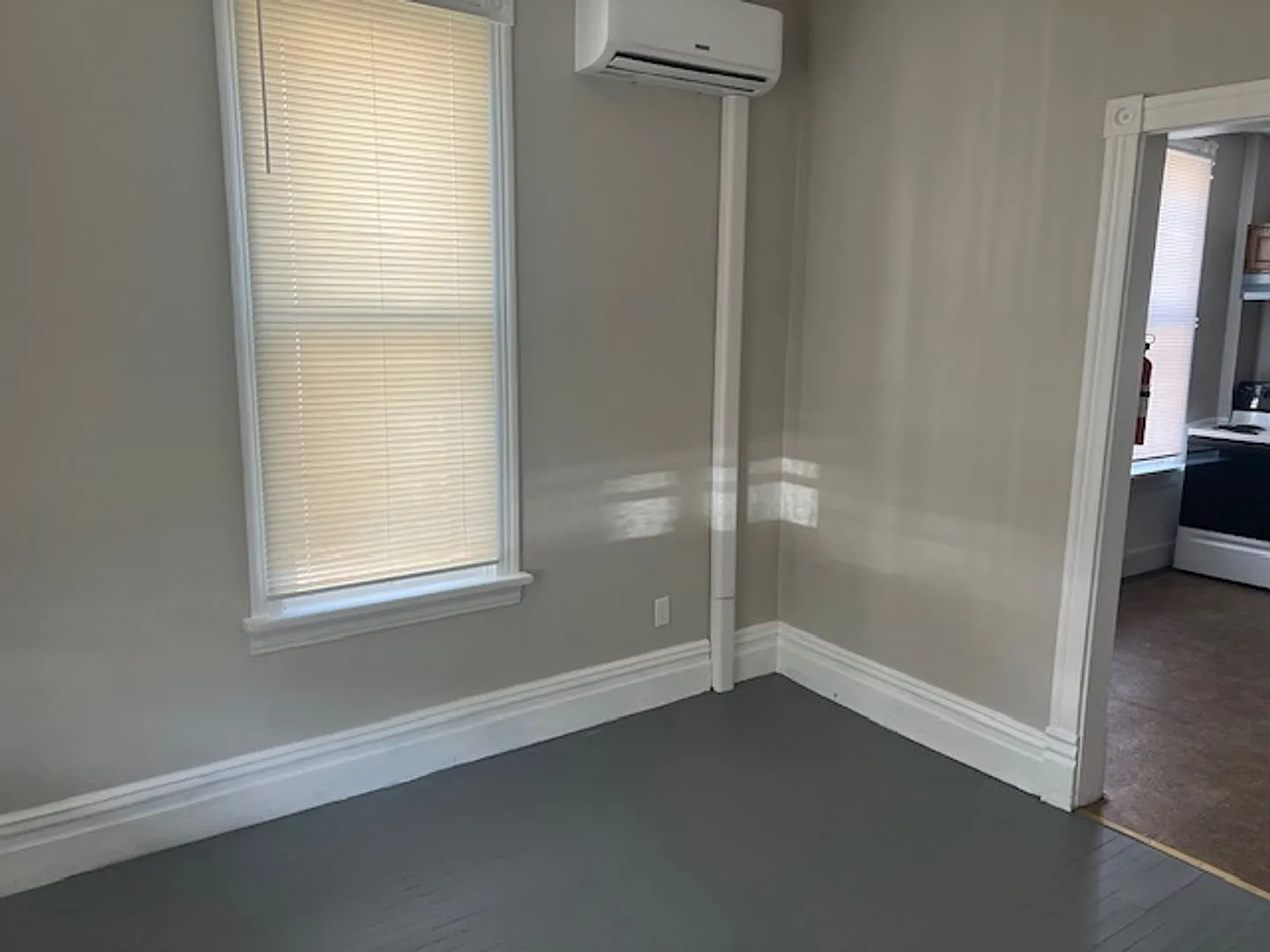 307 Lincoln St — Photo 3
