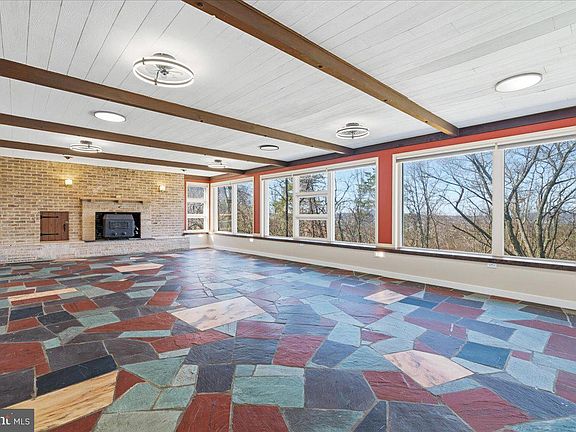 3rd image of 4835 Shookstown Rd