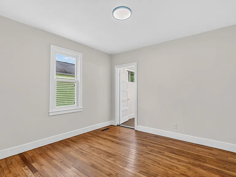 4600 Biltmore Ave — Photo 11