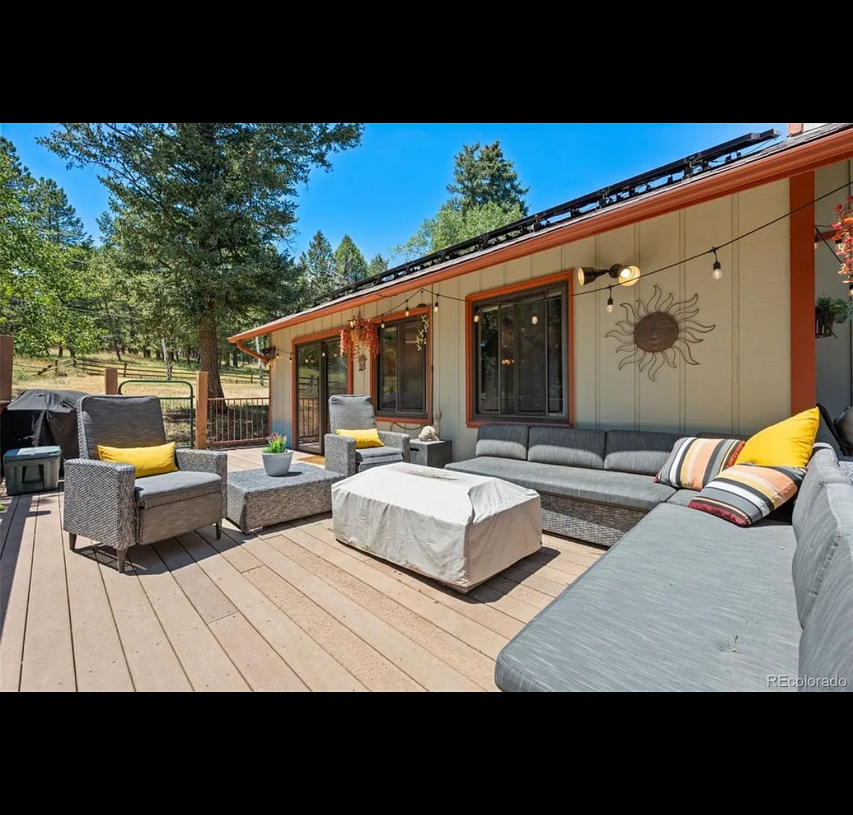 3 bed, 2691 sqft, $3,950 — Photo 3