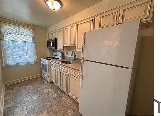 3245 Westmont Ave — Photo 13