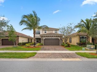 8903 Sea Chase Dr, Lake Worth, FL 33467