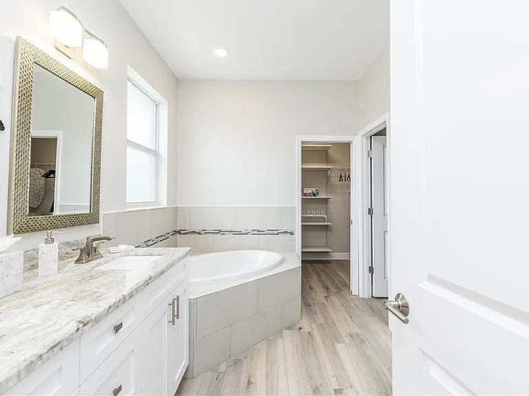 5816 Little River Dr — Photo 13