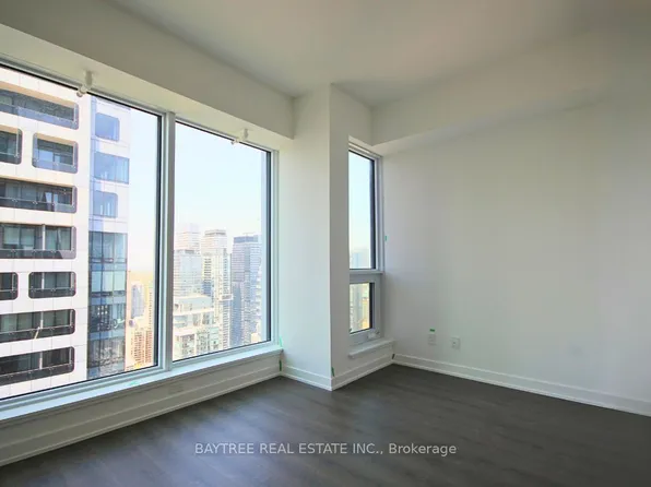 8 Wellesley St W, Toronto, ON