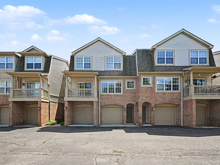 2878 Barclay Way — Photo 31