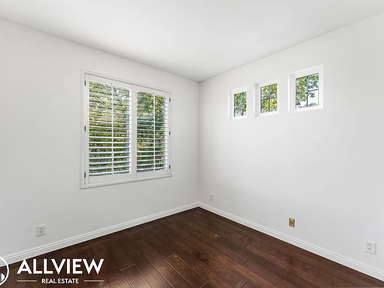 2854 Vicenzo Dr — Photo 26