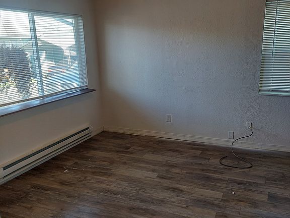 3rd image of 1301 112th St S APT 7