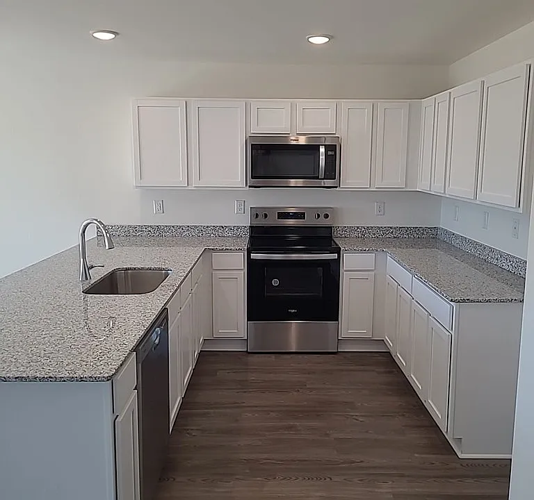 1033 Clifton Ct