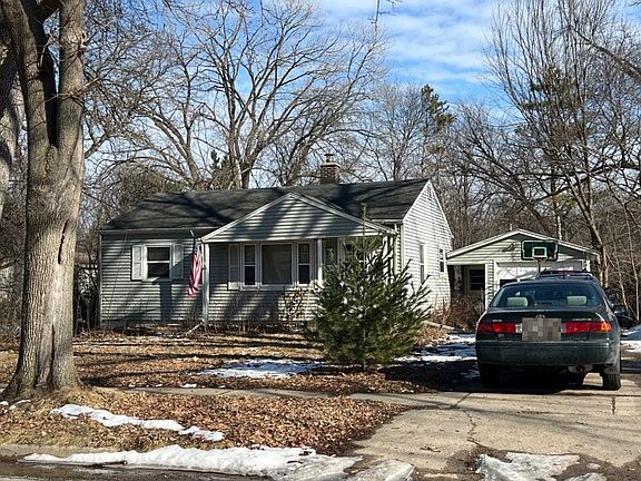 2nd image of 45 Merlham Dr