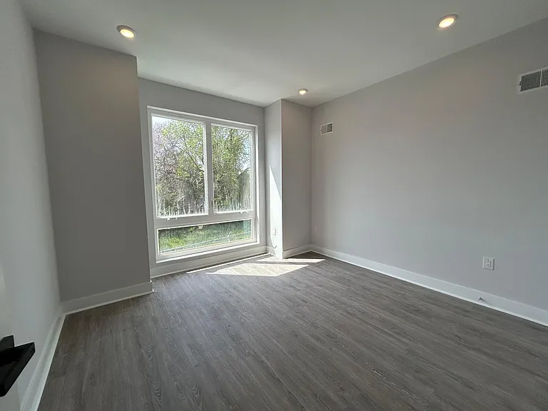 2205 N Franklin St #2 — Photo 19