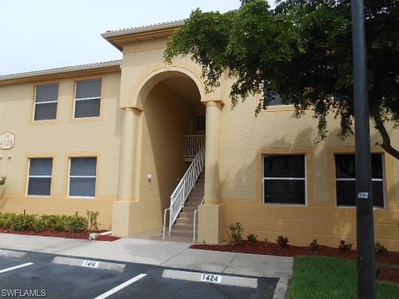 2nd image of 4128 Bellasol Cir APT 1414