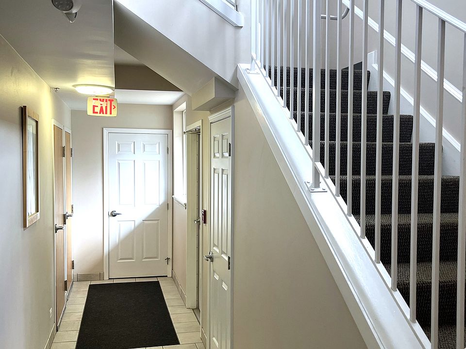 Private entry from garage & staircase to the residence directly above.