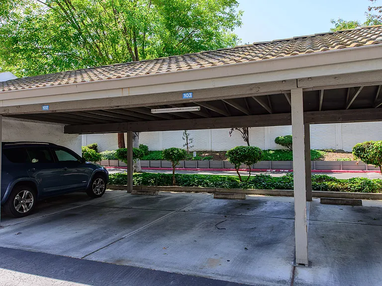 1055 N Capitol Ave #109 — Photo 13