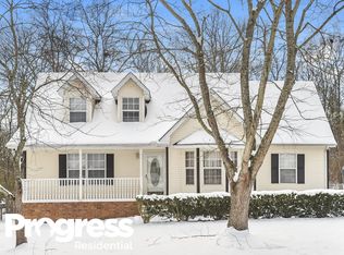 183 Sanders Dr, La Vergne, TN 37086