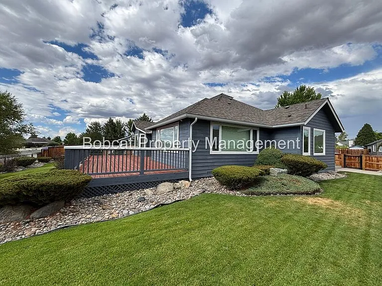 1300 Bridle Way — Photo 48