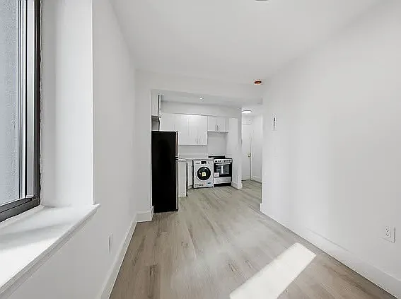 300 E 96th St #2D — Photo 7