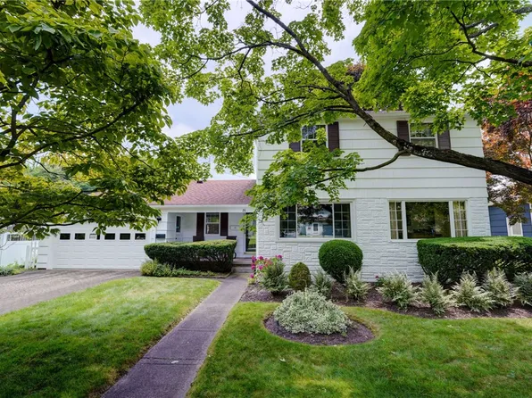 20 Aberthaw Rd, Rochester, NY 14610