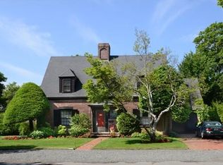 21 Rose Ave, Marblehead, MA 01945