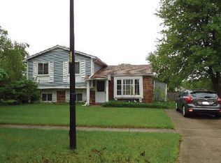 989 Rue Willette Blvd, Ypsilanti, MI 48198