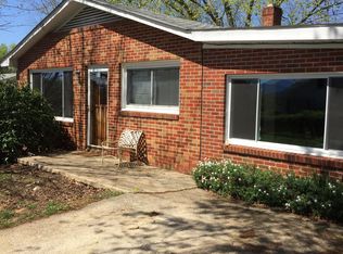 31 Beverly Rd W, Asheville, NC 28806