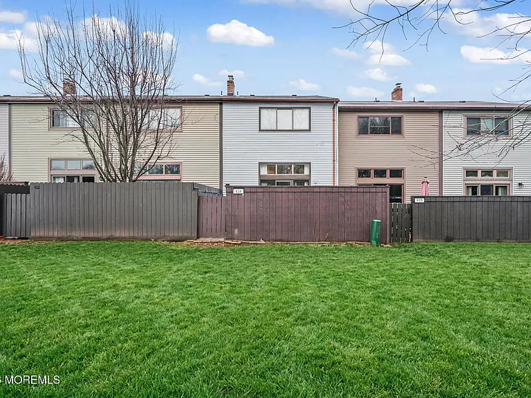 424 Tall Oak Ln — Photo 21