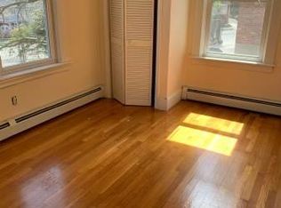 88 Taft Ave, Providence, RI 02906