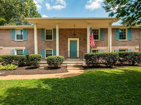 2nd image of 705 Harpeth Bend Dr