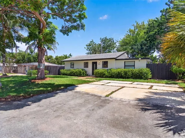 1464 NE 28th St, Pompano Beach, FL 33064