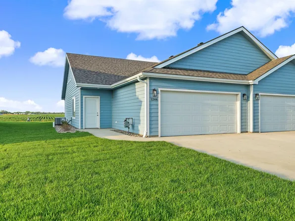 1244 Steve Hawley Ln, Salina, KS 67401