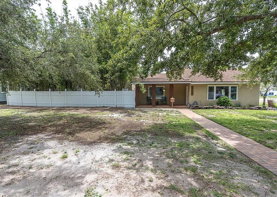 1st image of 4062 9th Ave N