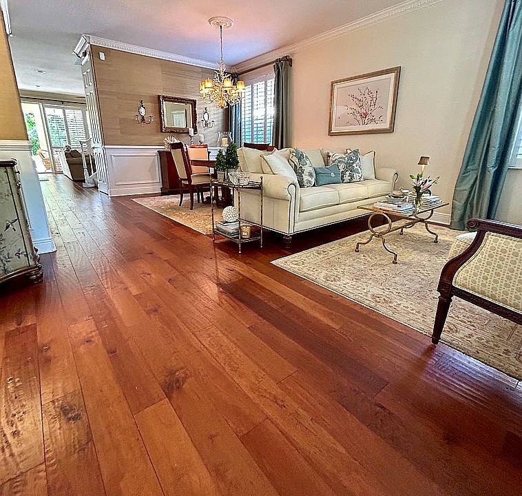 1st image of 140 Sweet Bay Cir