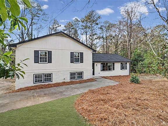 2nd image of 3560 Ebenezer Ct