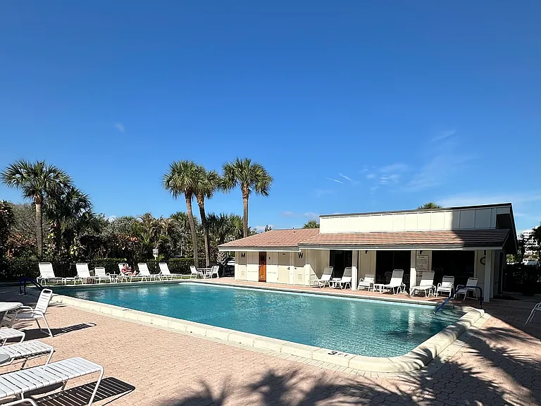 10310 S Ocean Dr #502 — Photo 20