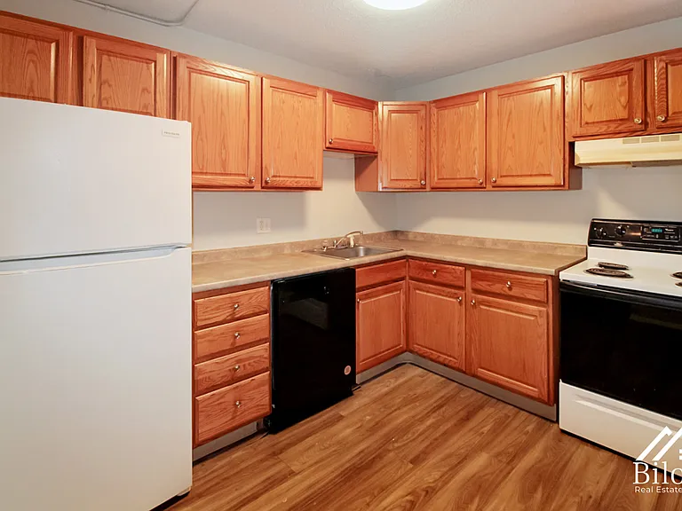 Northfield Manor Apartments — Photo 17