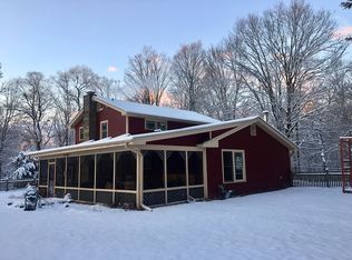39 Beadart Pl, Hyde Park, NY 12538