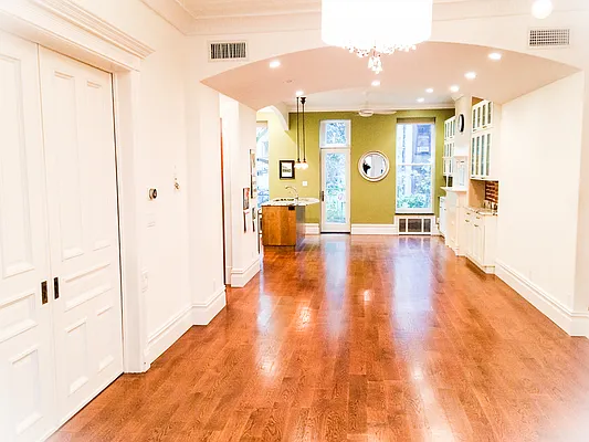 Rented by Farran & Associates | media 23