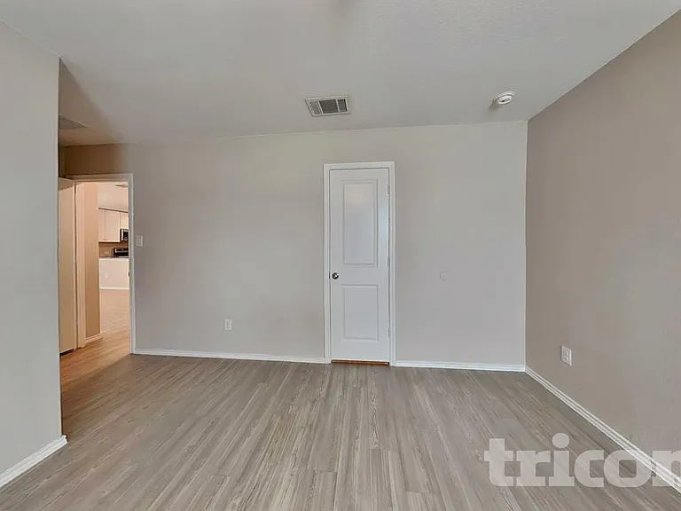 5602 Mountain Point — Photo 8