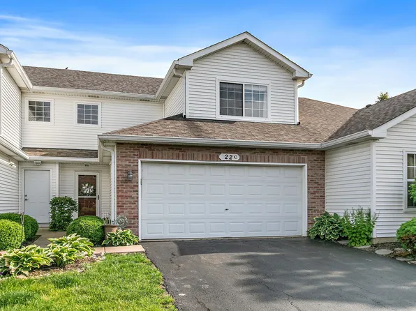 22 Rolling Oaks Rd #C, Sugar Grove, IL 60554