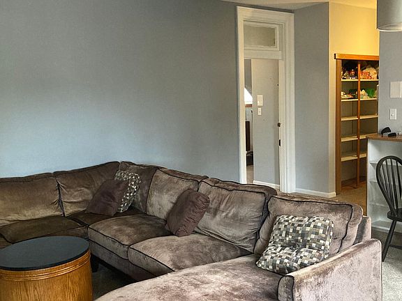 2nd image of 2323 Ohio Ave #3