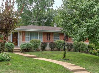 14 Chambers Rd, Saint Louis, MO 63137