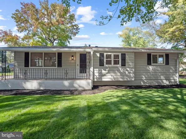 145 Avon Ave, Westville, NJ 08093