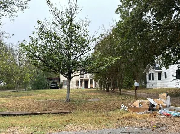 308 NW 3rd St, Hubbard, TX 76648