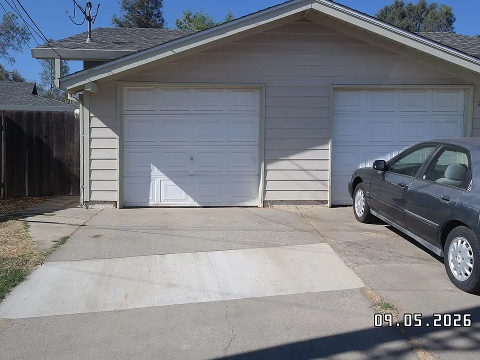 2098 Virgilia Ln #1