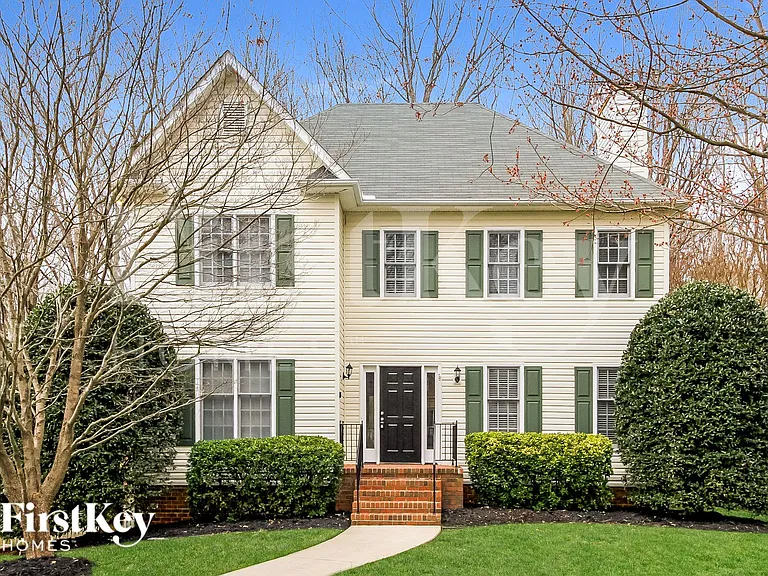 6866 Greenbrook Dr — Photo 2