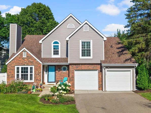 11107 Rhode Island Ave S, Bloomington, MN 55438